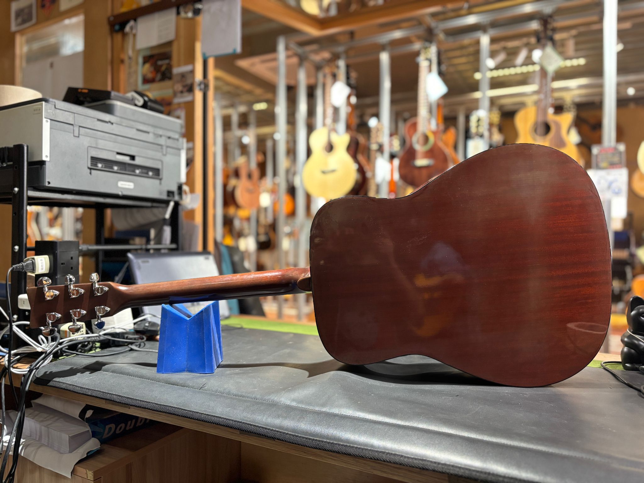 Yamaha FG 411
